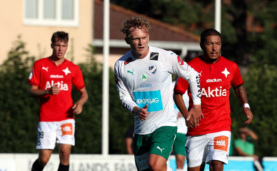 ​IFK Mariehamnin Karlström ja Ademi ehdolla Ahvenanmaan vuoden parhaiksi