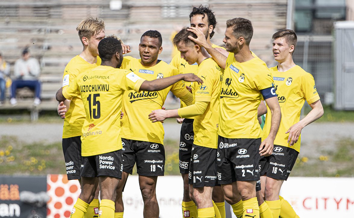 Pelituntumaa yllä - KuPS isännöi Ilvestä torstai-iltapäivällä