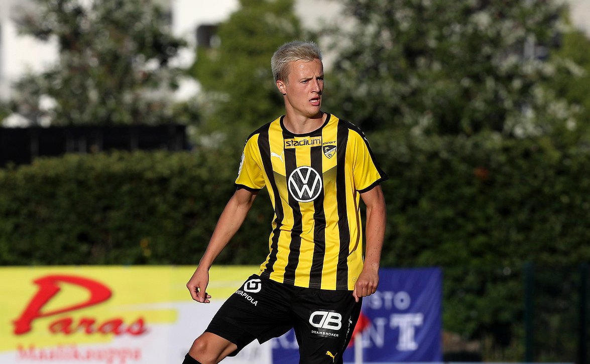 ​Hongasta Puolaan ja Huuhkajiin – Robert Ivanov valmis taistelemaan EM-kisapaikasta