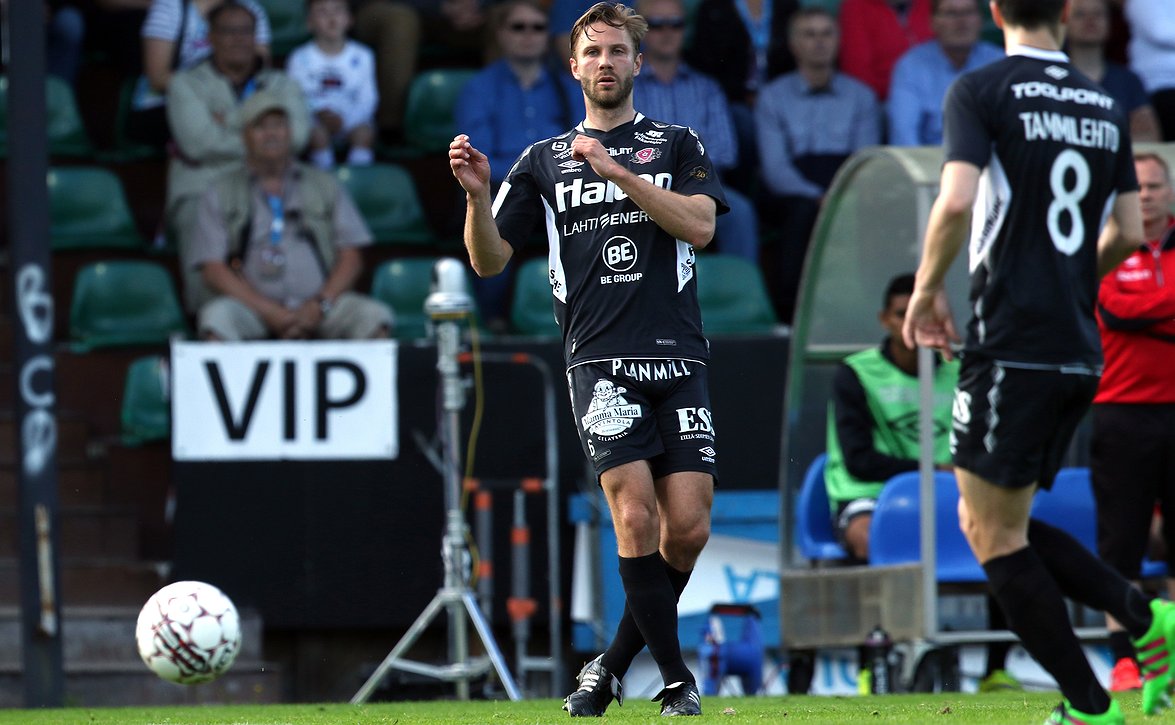 Pyry Kärkkäinen jatkaa FC Lahdessa