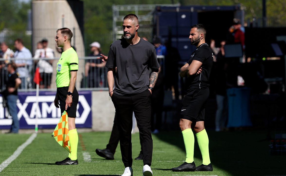 "Me olemme TPS ja jatkamme rokkaamista" - derbytappio ei masentanut Turun mustavalkoista puolta