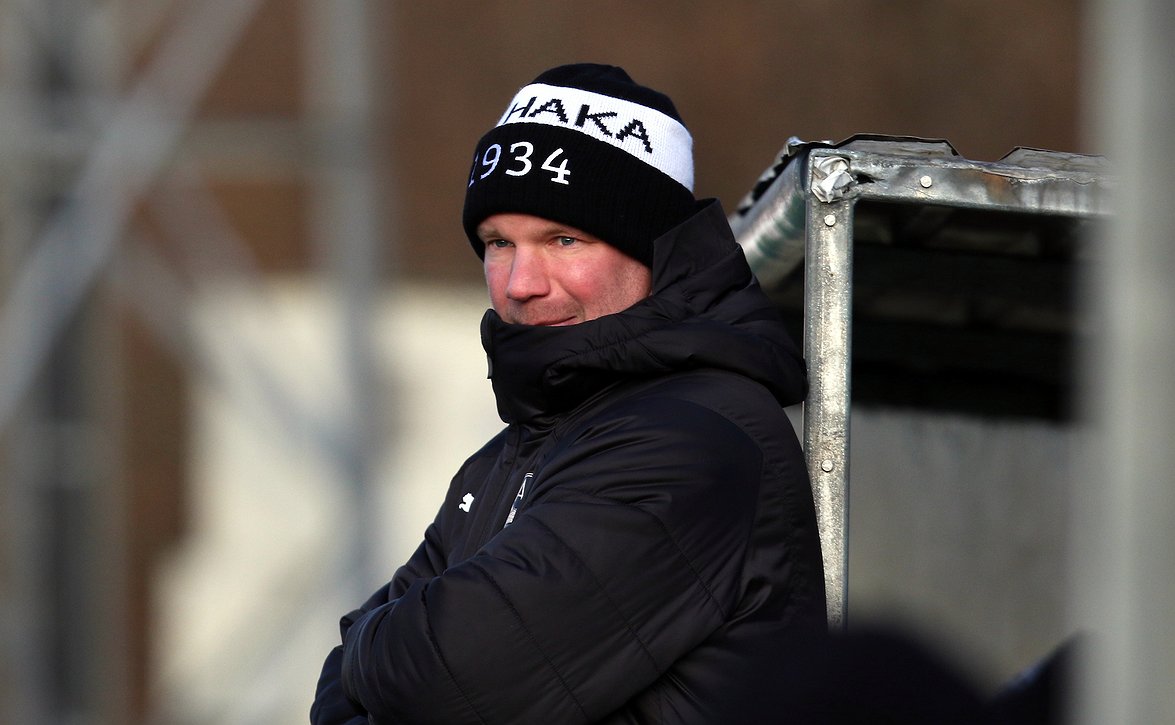 Testipelaajilta hyvät näytöt Hakalle - "Halua olisi pitää molemmat"