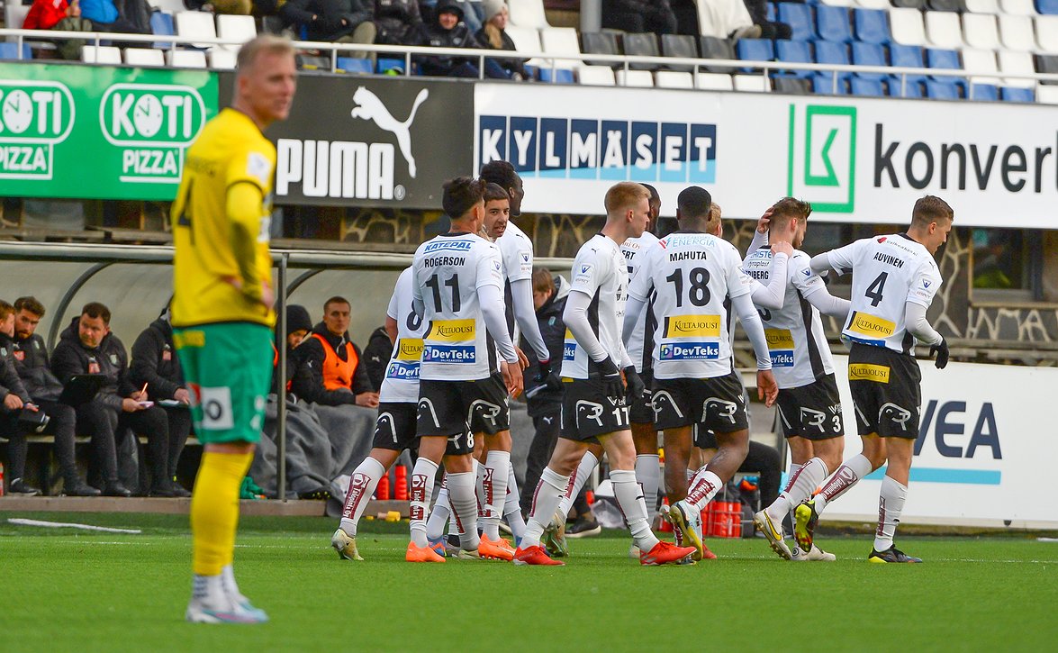 FC Haka kierrättää miehistöään päätösotteluissa – ”Kaikki saavat pelata vähintään 45 minuuttia”