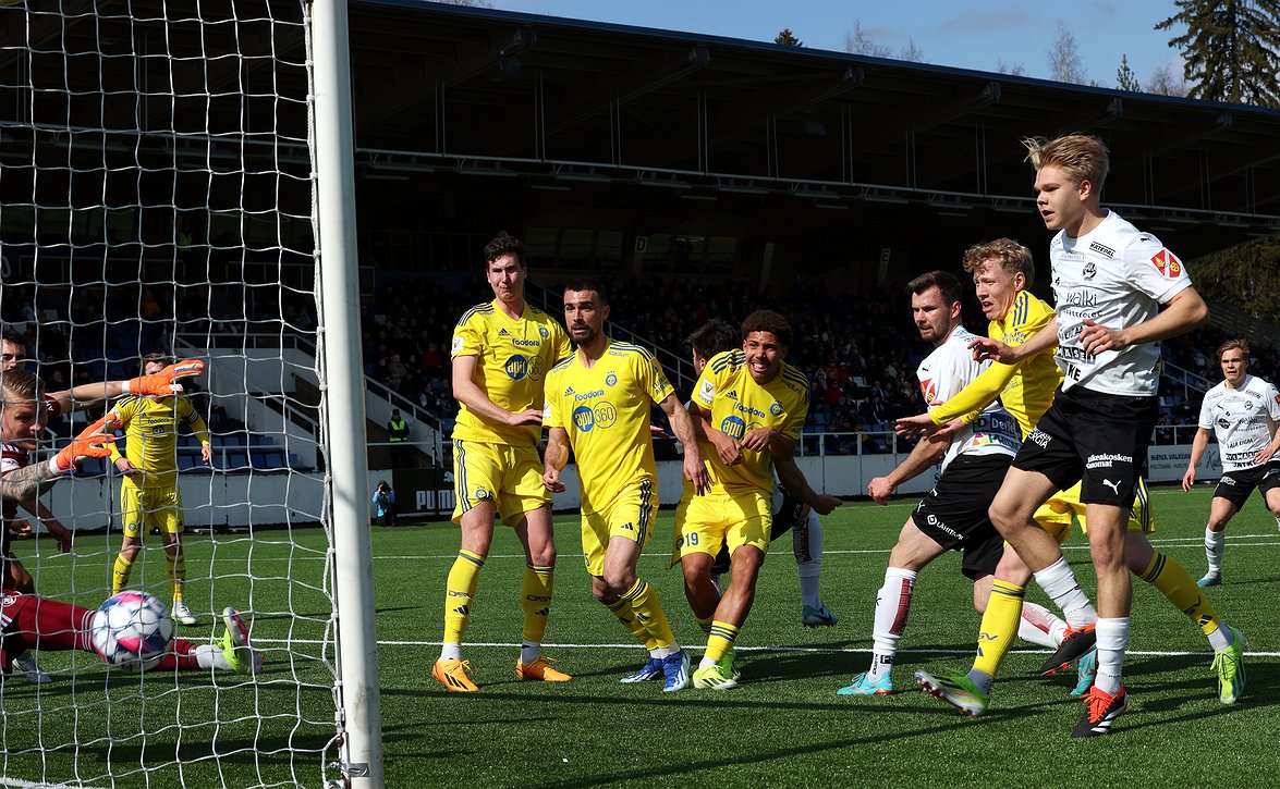 SJK ja VPS jatkavat sarjataulukon kärjessä - Huhtikuun viimeinen puristus takana