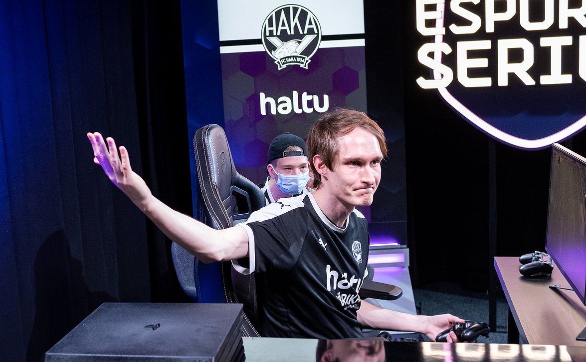 "Oikeat joukkueet finaalissa" - Haka valmiina eFutisliigan huipennukseen