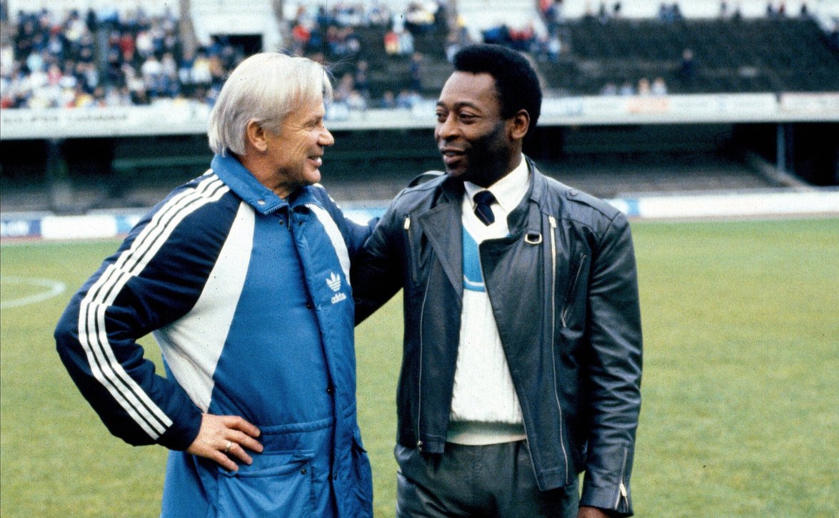 Perjantain KuPS-HJK-ottelussa kunnioitetaan Aulis Rytköstä