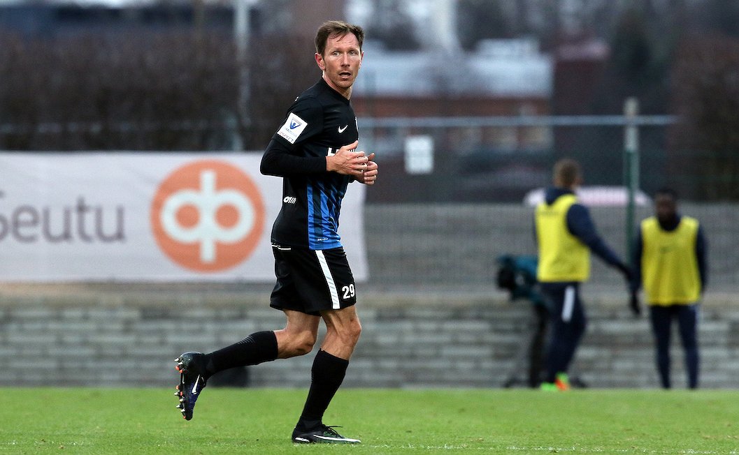 Inter-legendat tositoimissa Veritas Stadionilla perjantaina