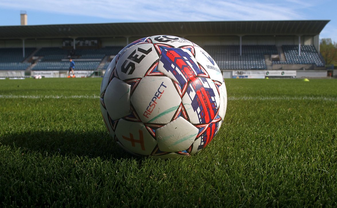 ​Veritas Stadion Veikkausliigan vuoden 2015 pelikenttä