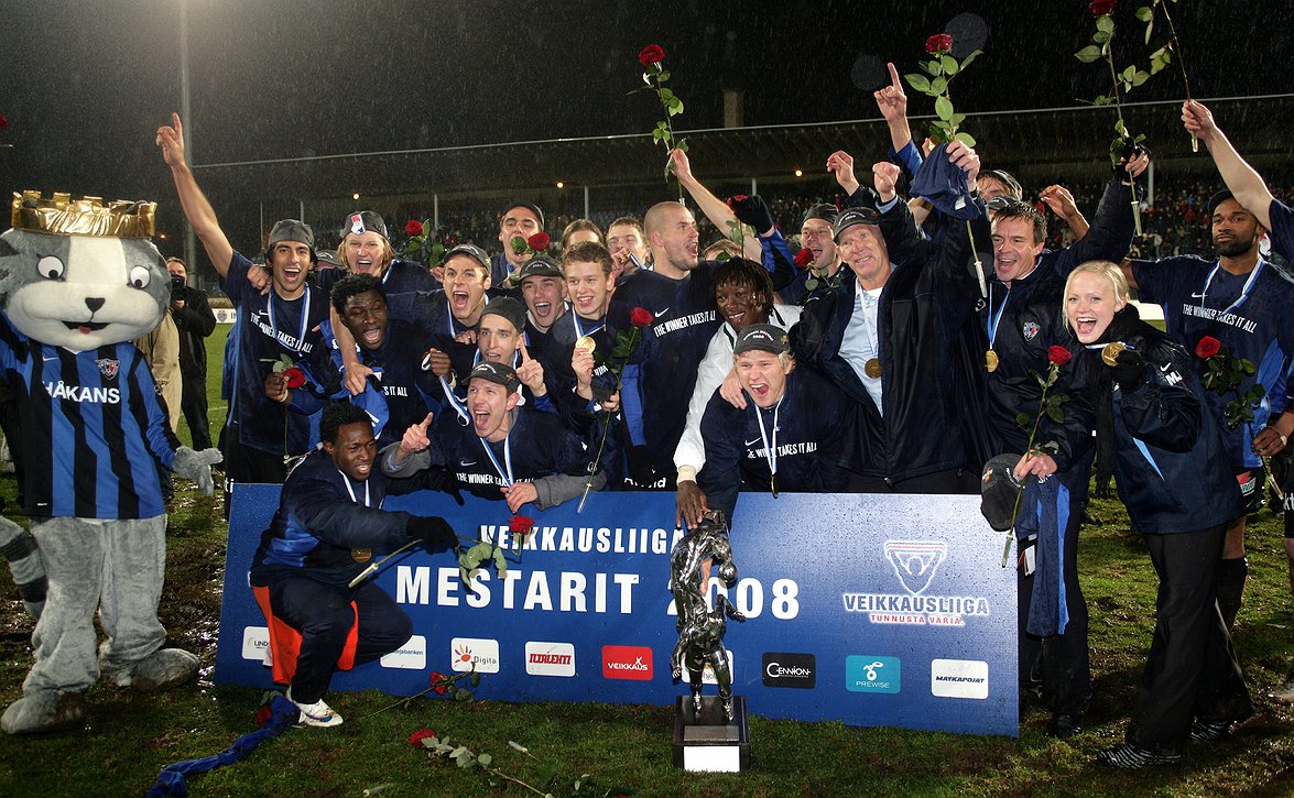 Inter ja Lightpress yhteistyösopimukseen - seuralegendat kuvittavat pelaajaloungen seinää