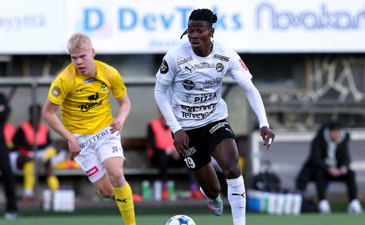 Abraham Okyere nauttinut vastuusta FC Hakassa – ”Olen kehittynyt kauden aikana”