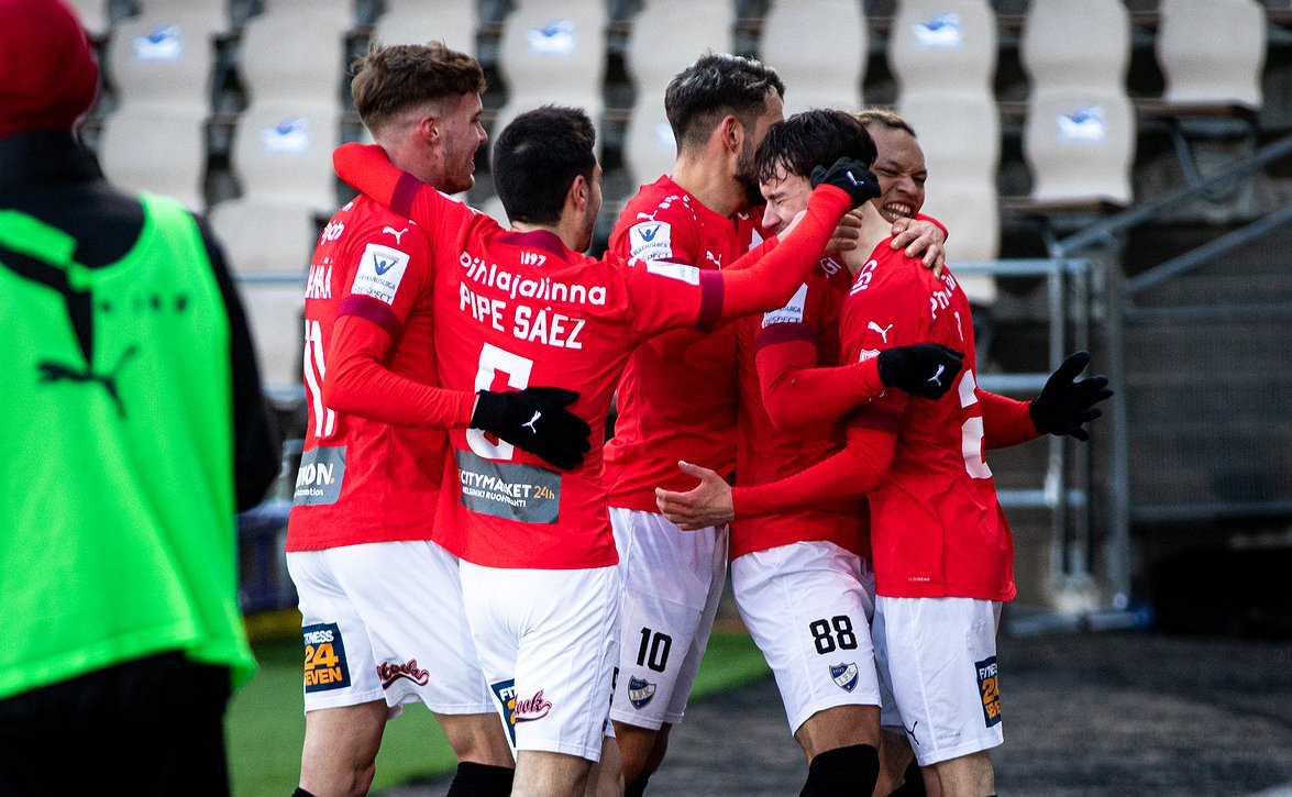 ​Eroa kolme pistettä - nouseeko HIFK FinnPan rinnalle?