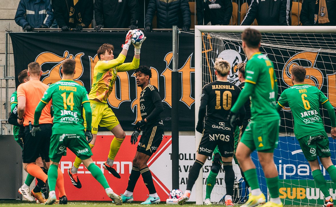 ​Ilmiömäistä, Veikkausliigasta, osa 3: Sarjakärjen rukouksiin löytyi vastaus