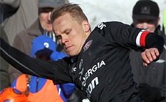 ​Hauhia tyytyväinen vieraspisteeseen