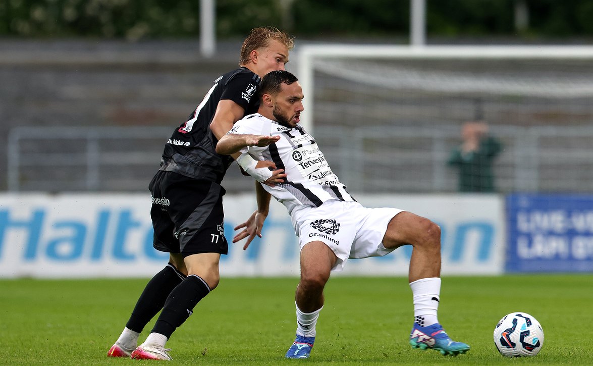 Ykkösliigan kärkikaksikon kilpajuoksu jatkuu - haastavat ottelut lauantaina