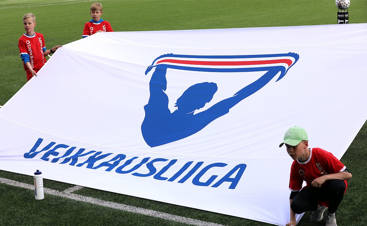 Uusi sarjajärjestelmä – uusi pelipallo – uusi otteluohjelma