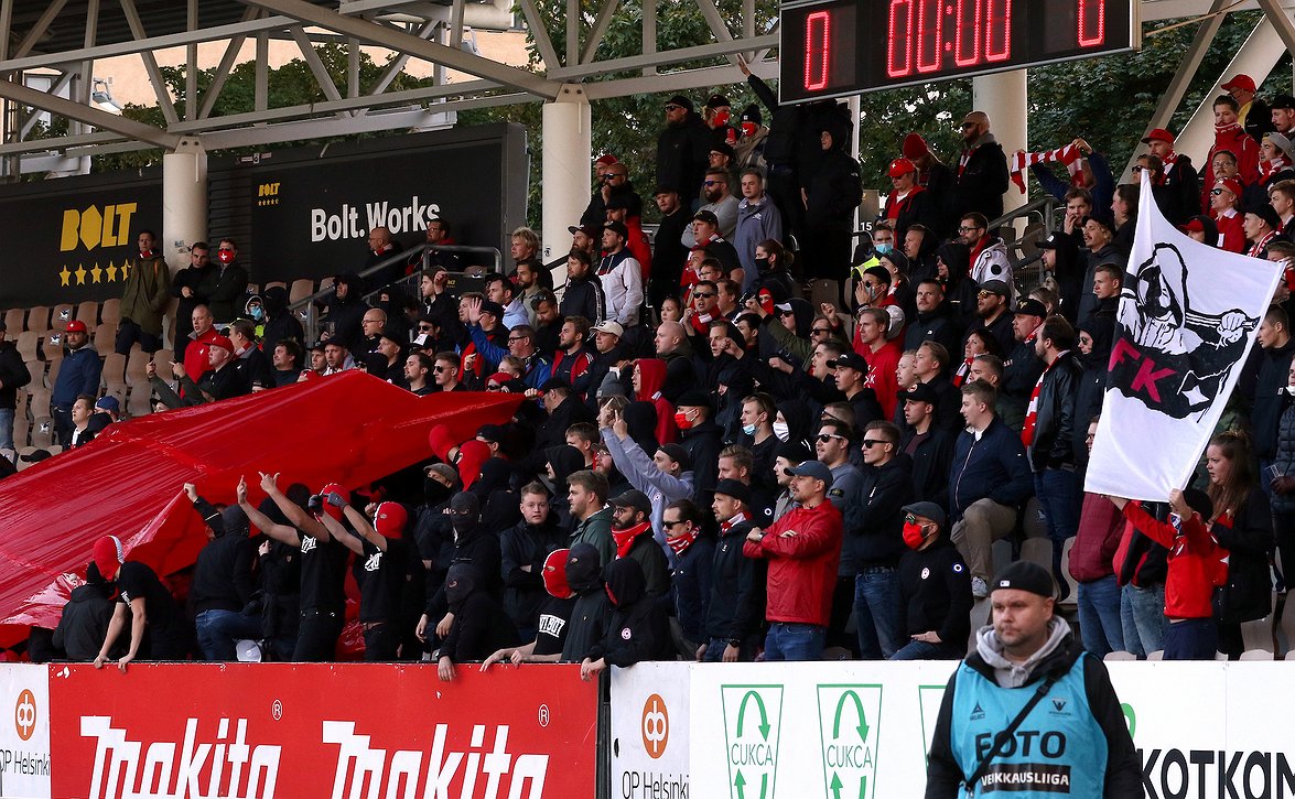 HIFK:n kausikorttimyynti keskeytyksissä - päätöksiä yleisön pääsystä katsomoon odotetaan