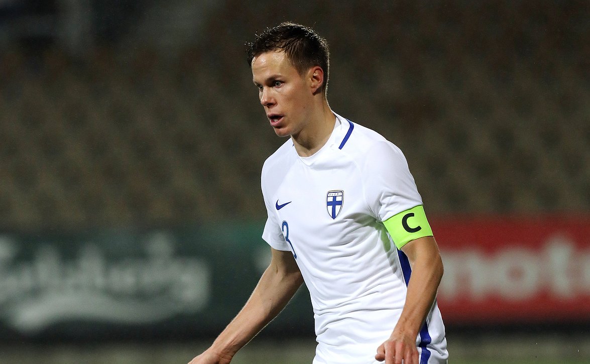 "Suurin kunnia oli pelata maajoukkueessa ja Huuhkajien kapteenina" - Niklas Moisander päättää hienon uransa