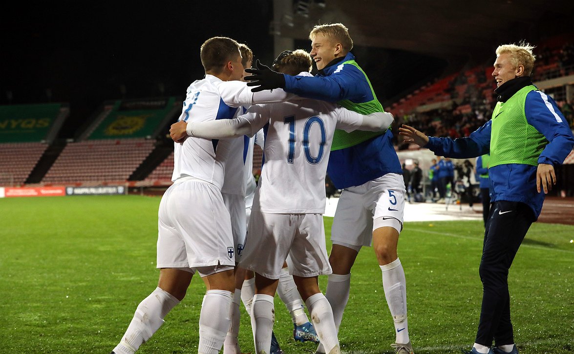 Pikkuhuuhkajat nimetty marraskuun EM-karsintaotteluihin