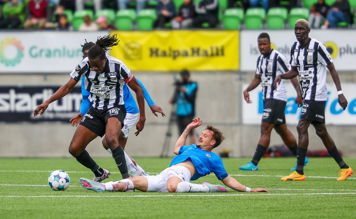 Hakalla pakkovoiton paikka Vaasassa - lue vihje perjantain Karsintasarjan otteluun