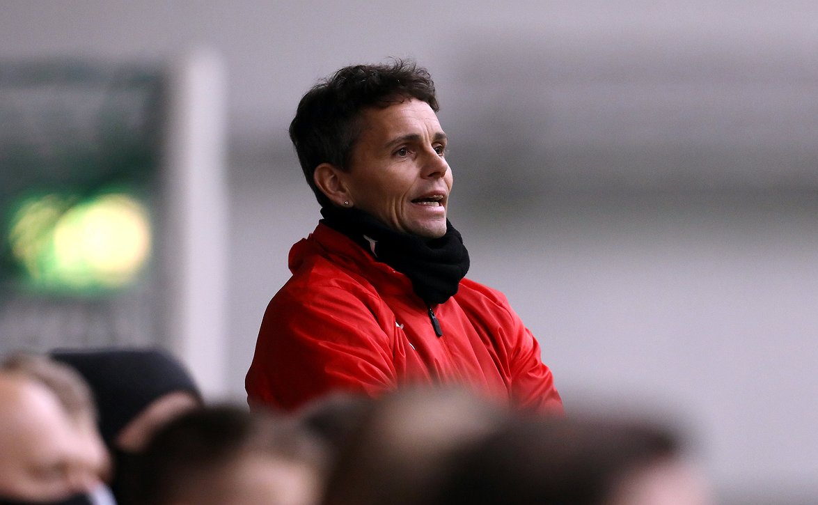 ​Simo Valakarilla juhlaottelu kauden avauksessa – Jani Honkavaara kokenein nykyvalmentajista