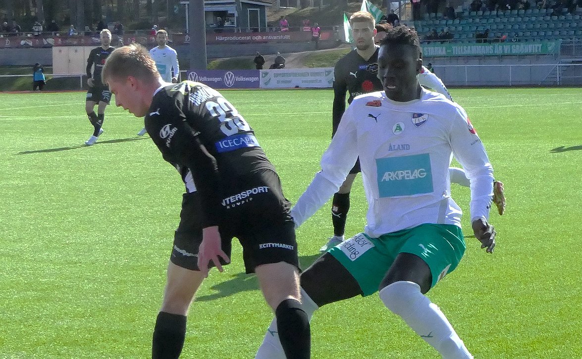 Suomen Cupin välieräjoukkueet selvillä - hallitsevan mestarin KuPS:n tie nousi pystyyn