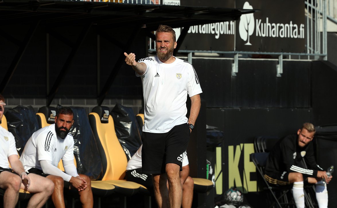 "Pystymme parempaan" - Honkavaara odottaa uutta ilmettä KuPS:aa vastaan