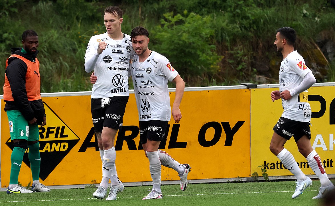FC Hakan hyökkäyskolmikko löytänyt yhteisen sävelen – ”Yhteispelimme on parantunut”