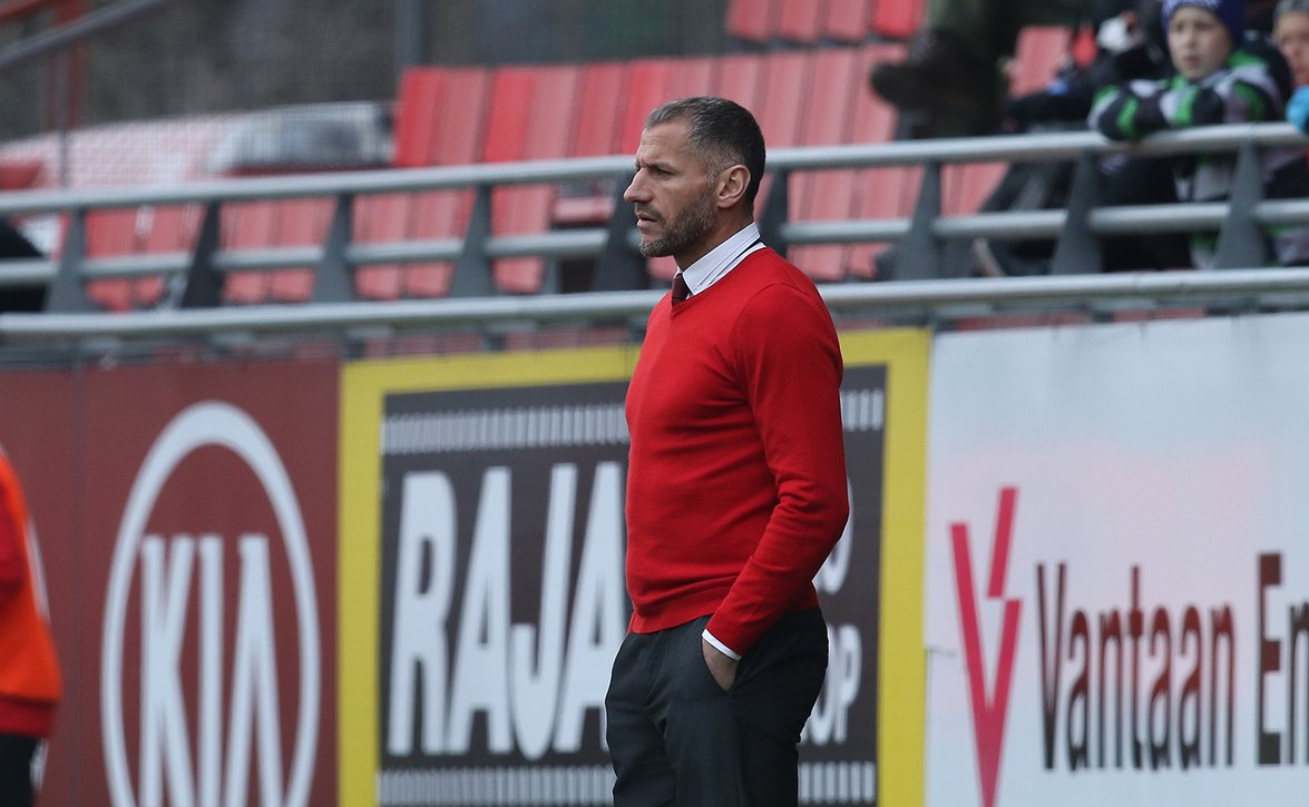 IS: Shefki Kuqi pistää pelikengät jalkaan
