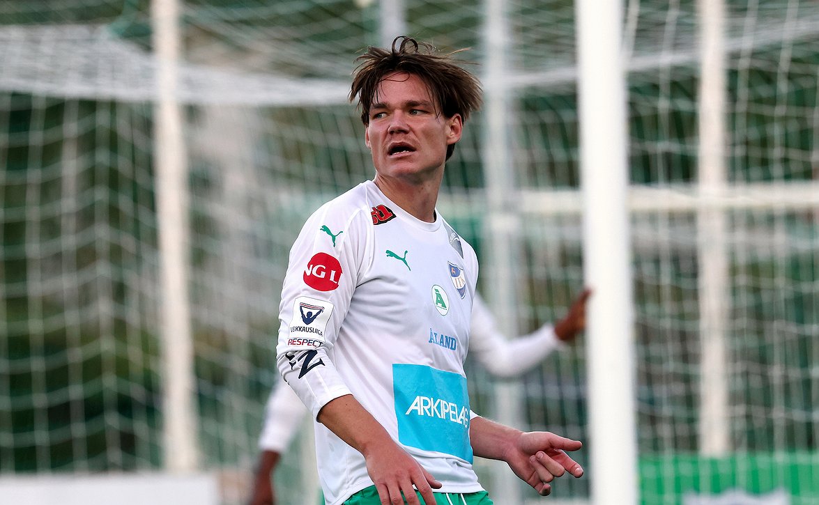 ​Filip Almström Tähti jatkaa uraansa FC Stockholmissa