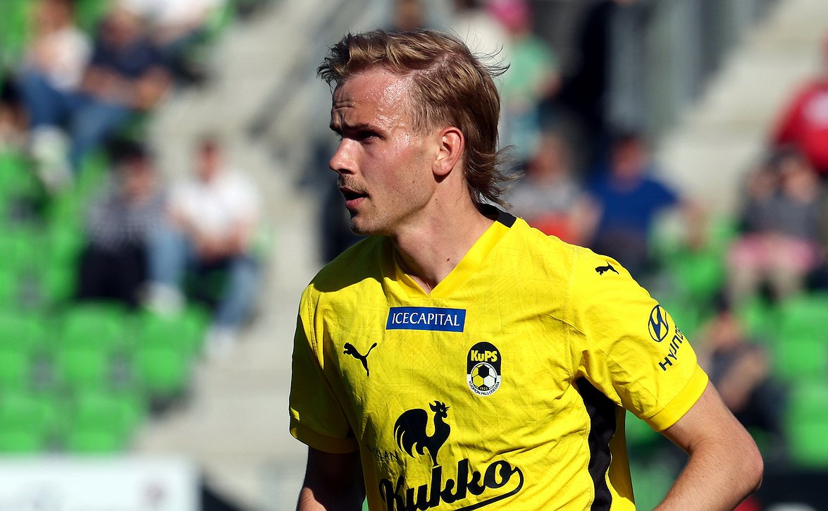 ​"Täysi pöhinä päälle" – KuPS lähtee ajamaan HJK:ta takaa säästelemättä