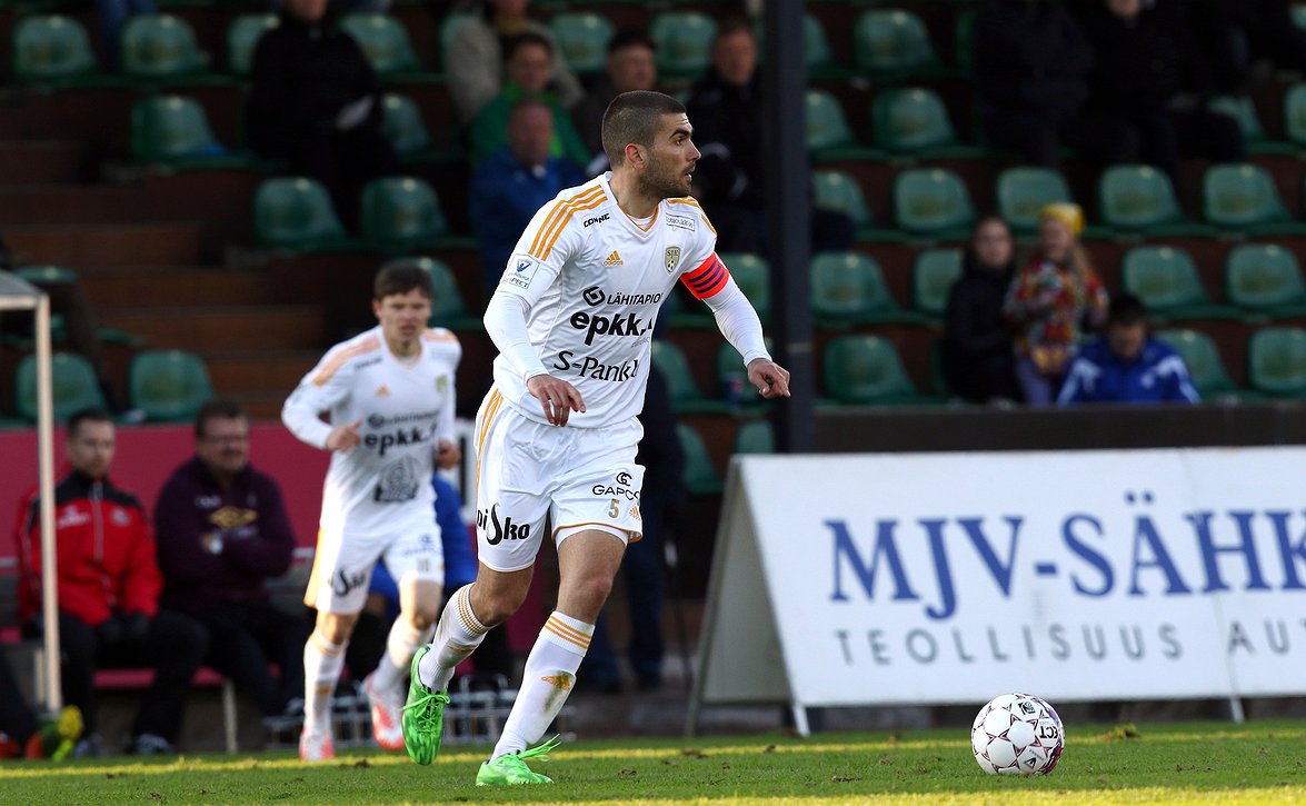 SJK-kapteeni: "Parasta mahdollista jalkapalloa Suomessa"