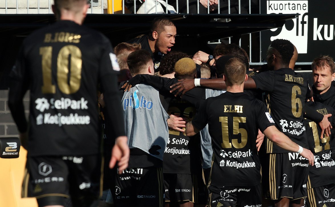 SJK kolkuttelee jo seuraavaa sijaa maratontaulukossa - päästetyt maalit komealla tasolla