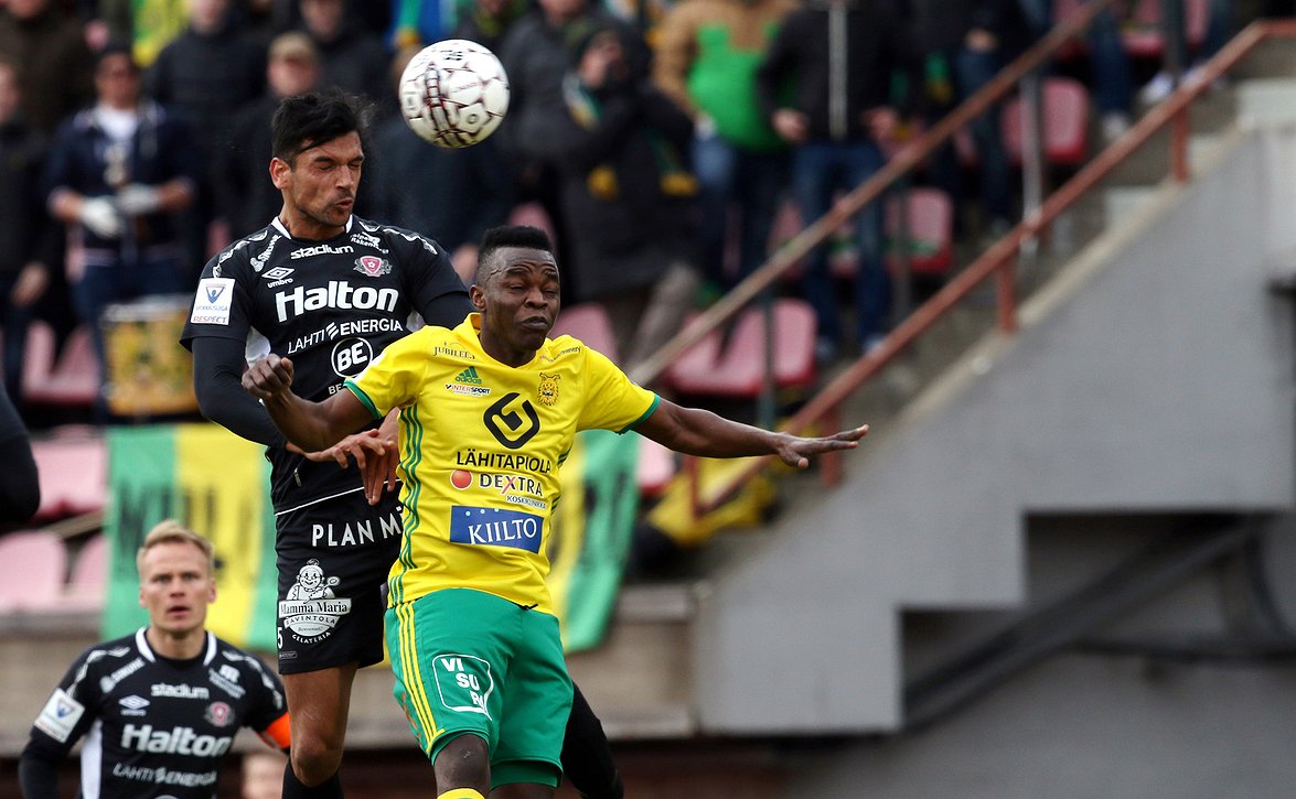 Wiss Ilveksen pelaamisesta: "Peräänkuulutan hyvää prässipeliä"