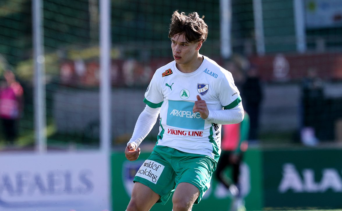 ​IFK Mariehamnin Eemil Toivosen kausi paketissa – vanha vamma uusiutui