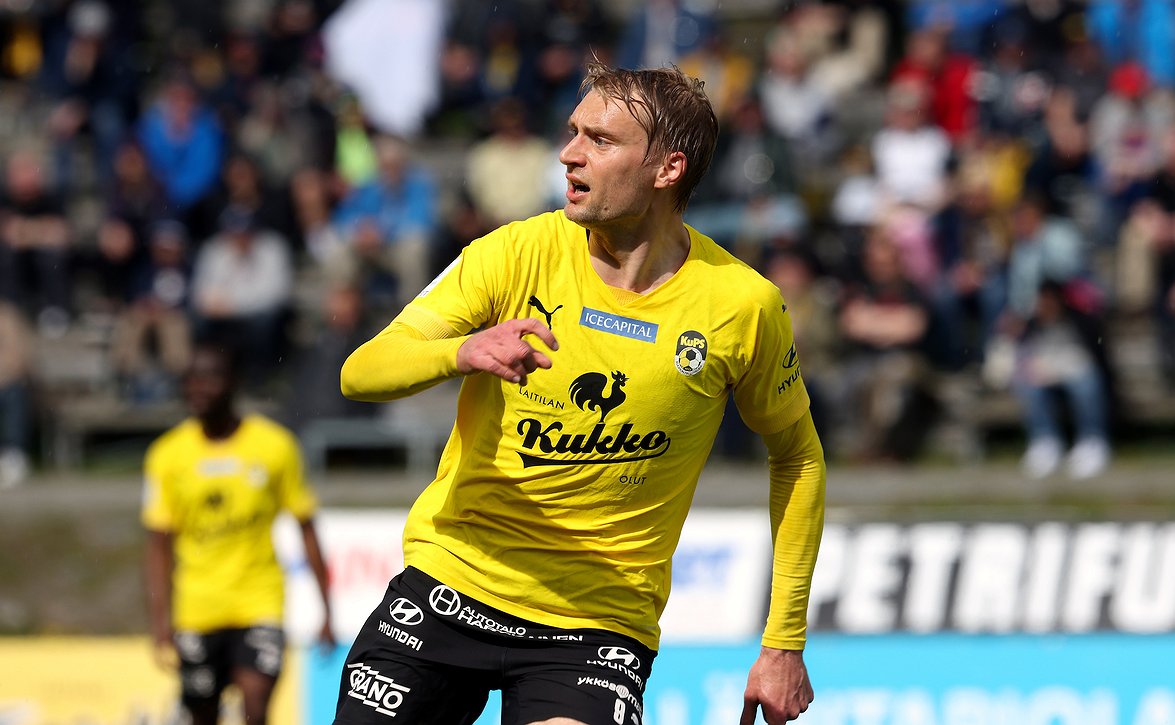 ​KuPS:n Tim Väyrynen Veikkausliigan kuukauden pelaaja toukokuussa