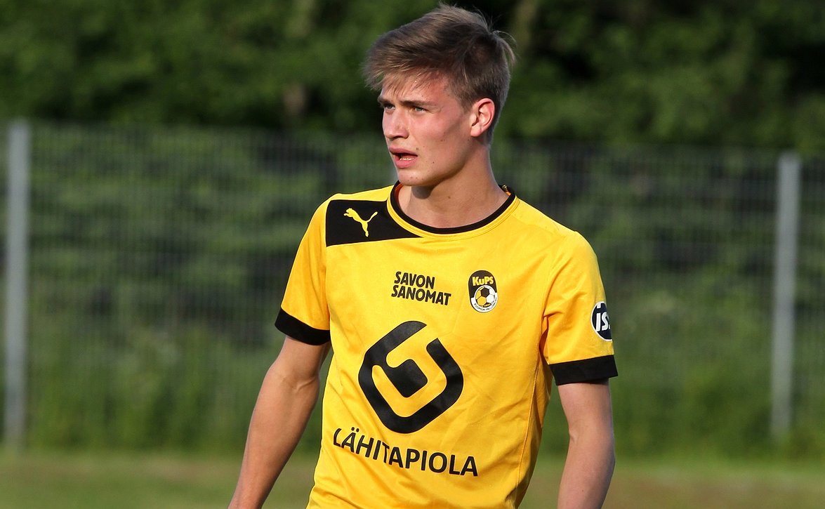 ​Saku Savolainen: "Loistopaikasta pallo maaliin"