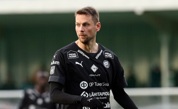 Ykkösessä pelattiin keskiviikkona täysi kierros