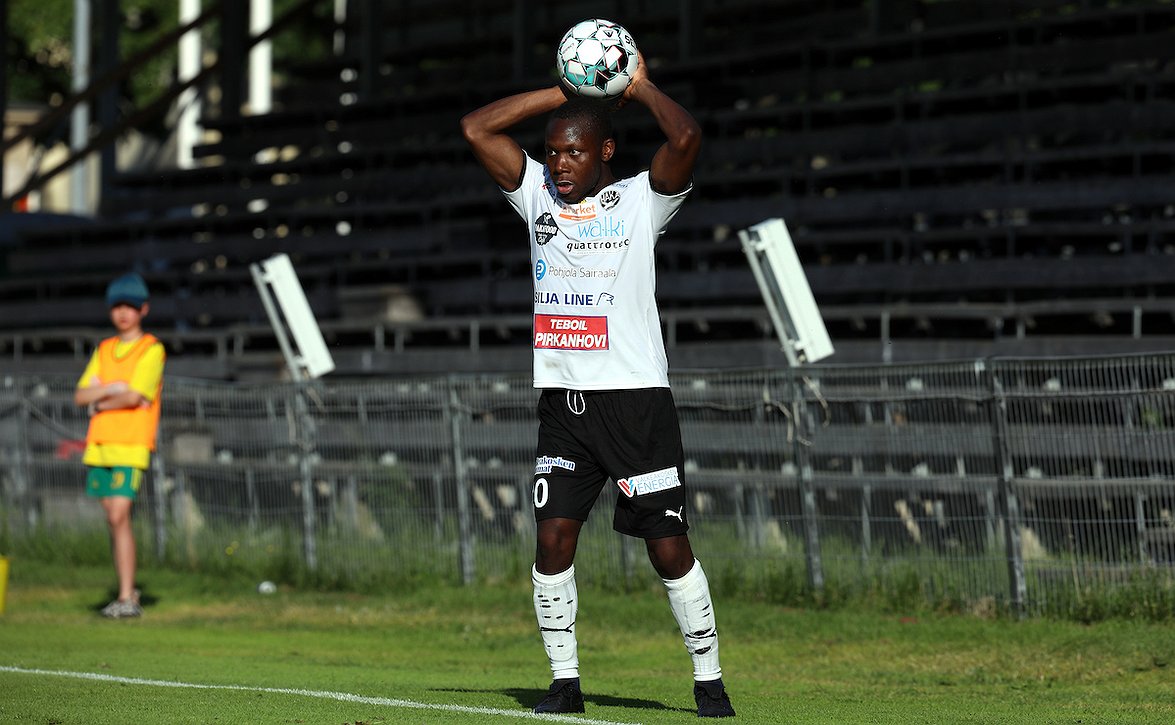 Hakan Malundaman futisura oli aikoinaan pienestä kiinni