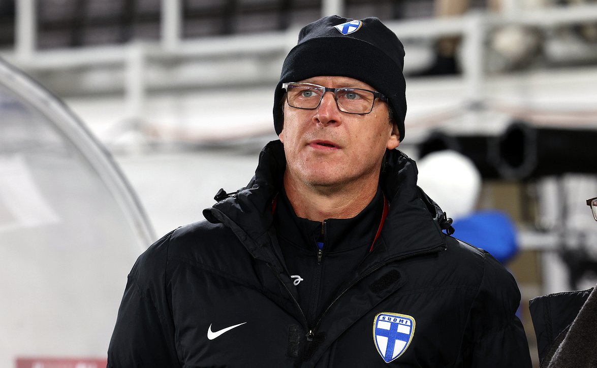 "Isoimmat paineet ovat Walesilla" - Huuhkajilla huikeat panokset torstai-iltana Cardiffissa