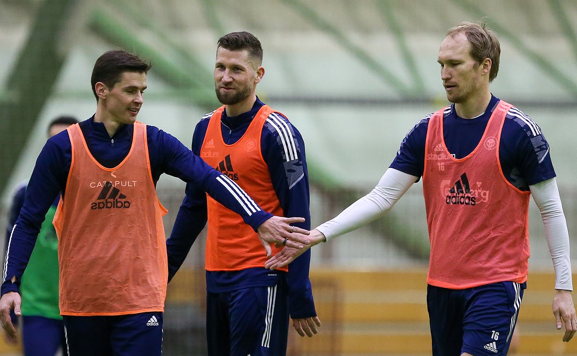 "Treeniviikko sujunut hyvin" - HJK mittaa Nõmme Kaljun perjantaina Tallinnassa