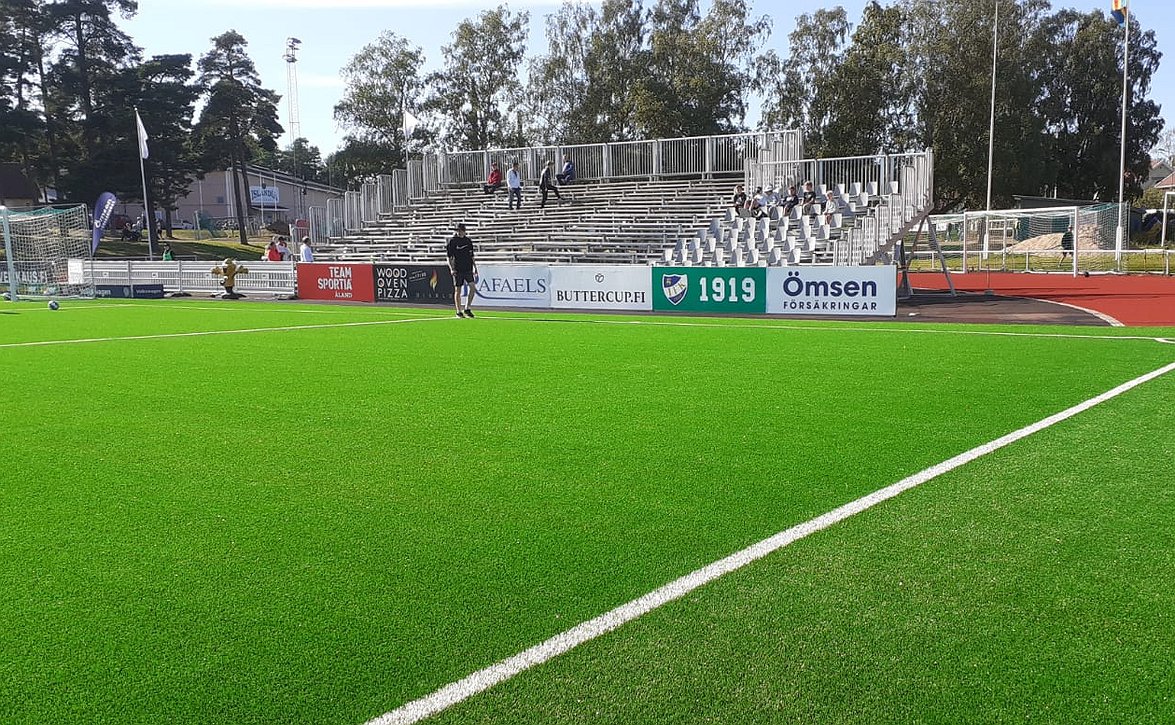 ​Lisäkatsomo IFK Mariehamnin kotiareenalle torstaina - yksi katsomolohko lisää