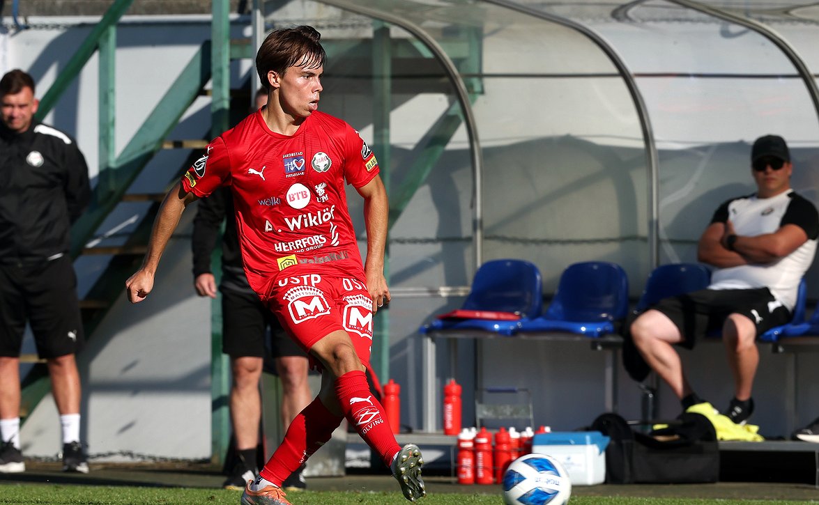 Poikien maajoukkuepelaaja Ilvekseen - Matias Kivikko Arraño sopimukseen