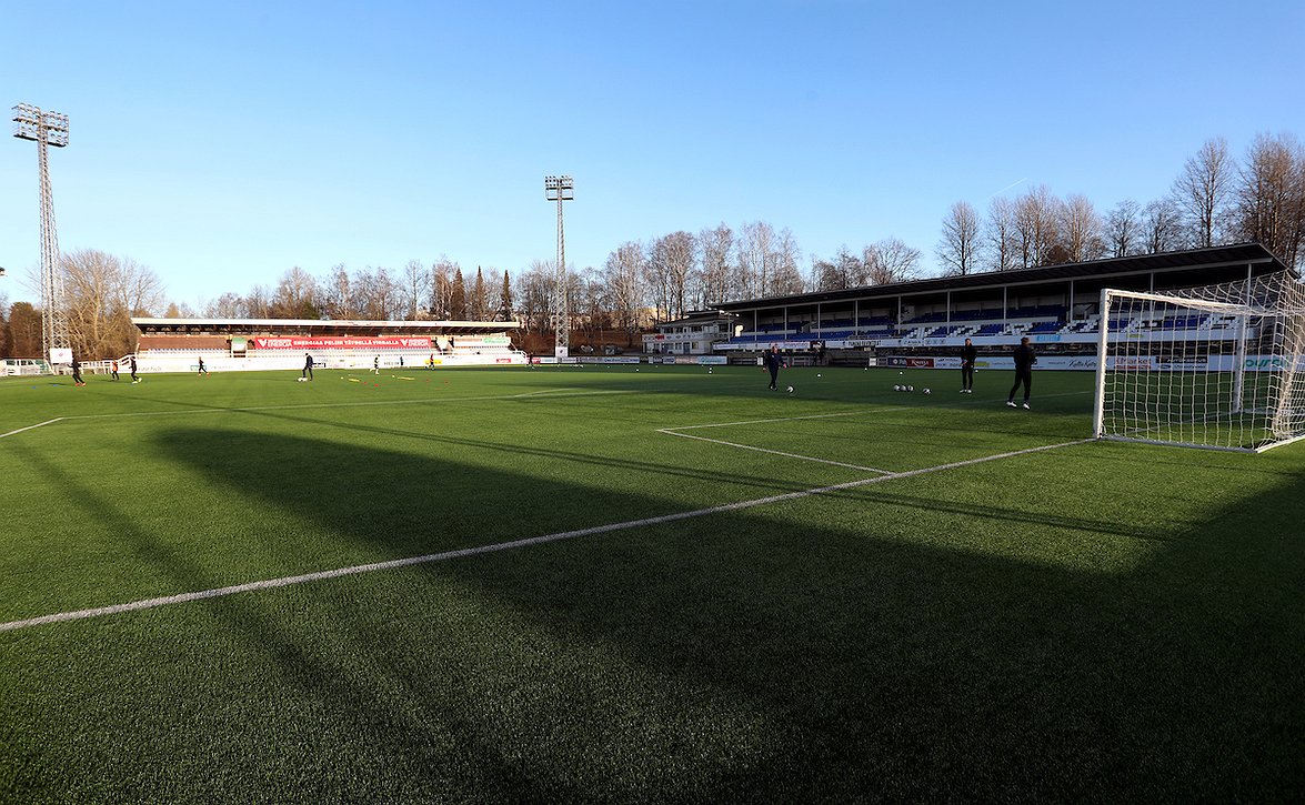 Hacastin tuoreimmassa jaksossa kaksi Haka-taustaista viihteen ammattilaista