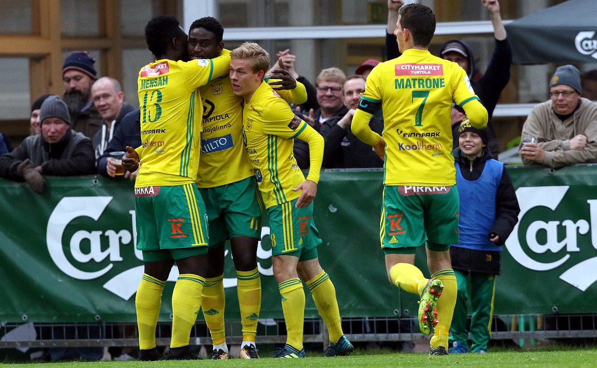 Ilveksen kausikorttitarjous voimassa vielä perjantaina