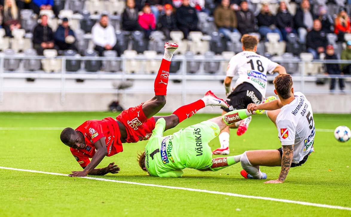 Jaro nousi lopussa takaa voittoon (FF Jaro-FC Haka 2-1)