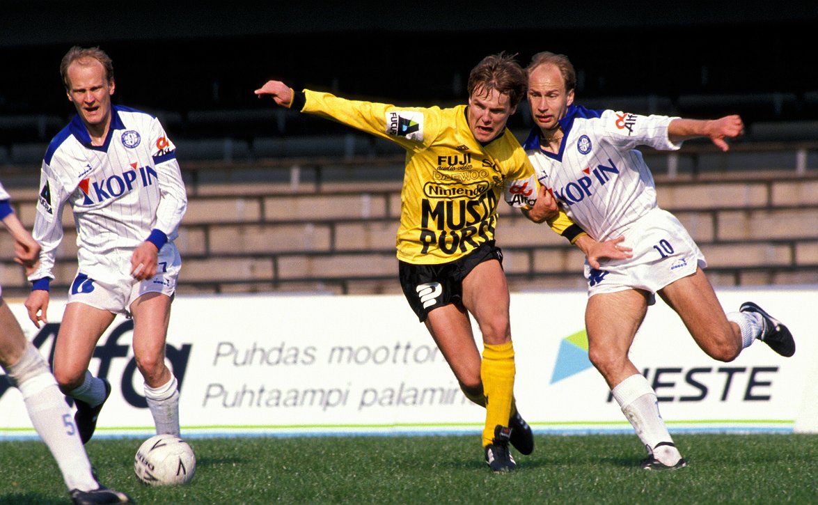 ​Tasan 30 vuotta ensimmäisistä Veikkausliigaotteluista – kausi 1990 alkoi 29.4.