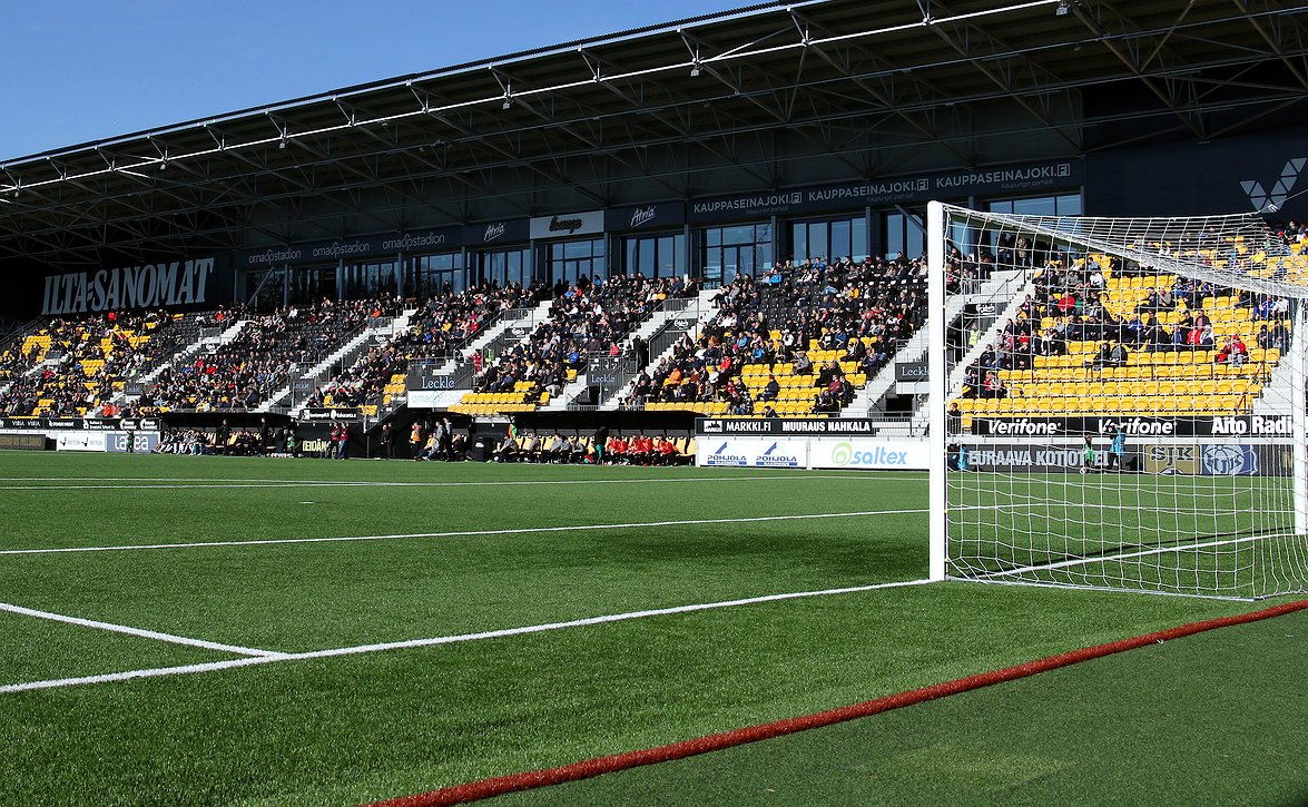 ​SJK:n maalivahtivalmennus on tarkkaa työtä – Luis Fernando ja Rain Nappir tiiviissä yhteistyössä