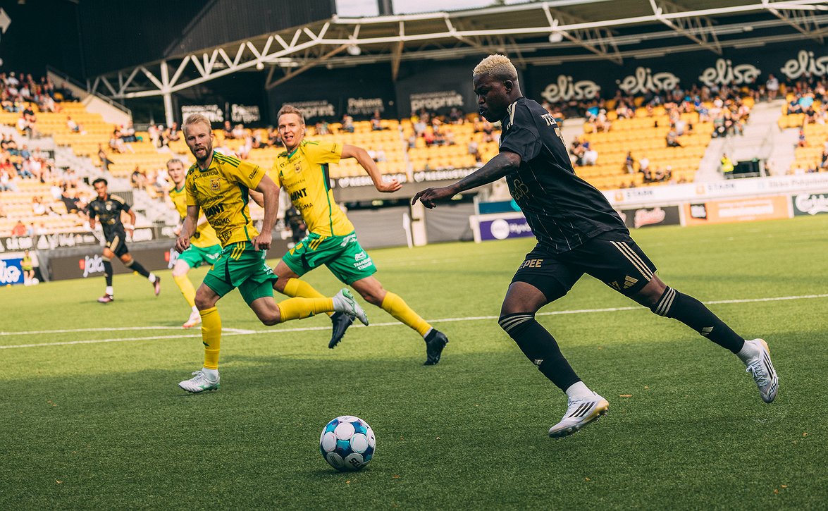 Tasapeli kärkipään kamppailussa Seinäjoella (SJK-Ilves 1-1)