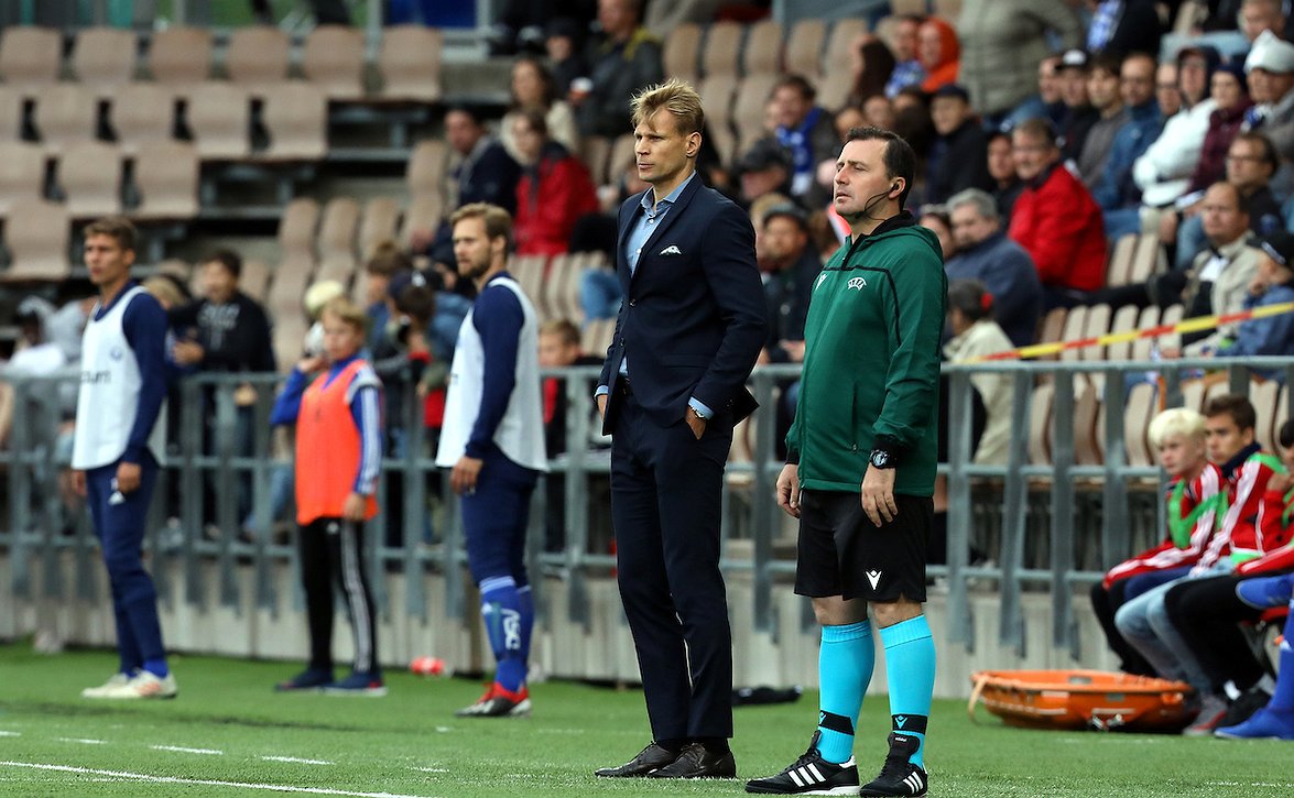 ​HJK:n päävalmentaja pettyi suuresti: "Ei riittävän hyvä esitys millään mittarilla"