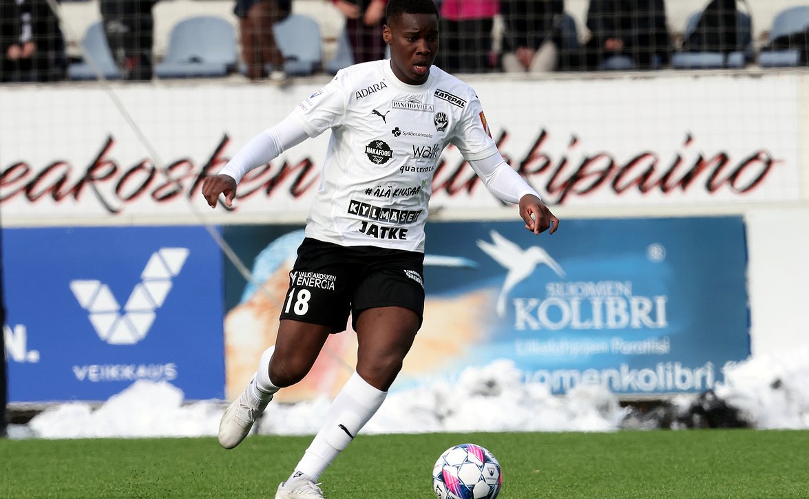 Huuhkajiin muutoksia - Ryan Mahuta nousee ensi kertaa mukaan